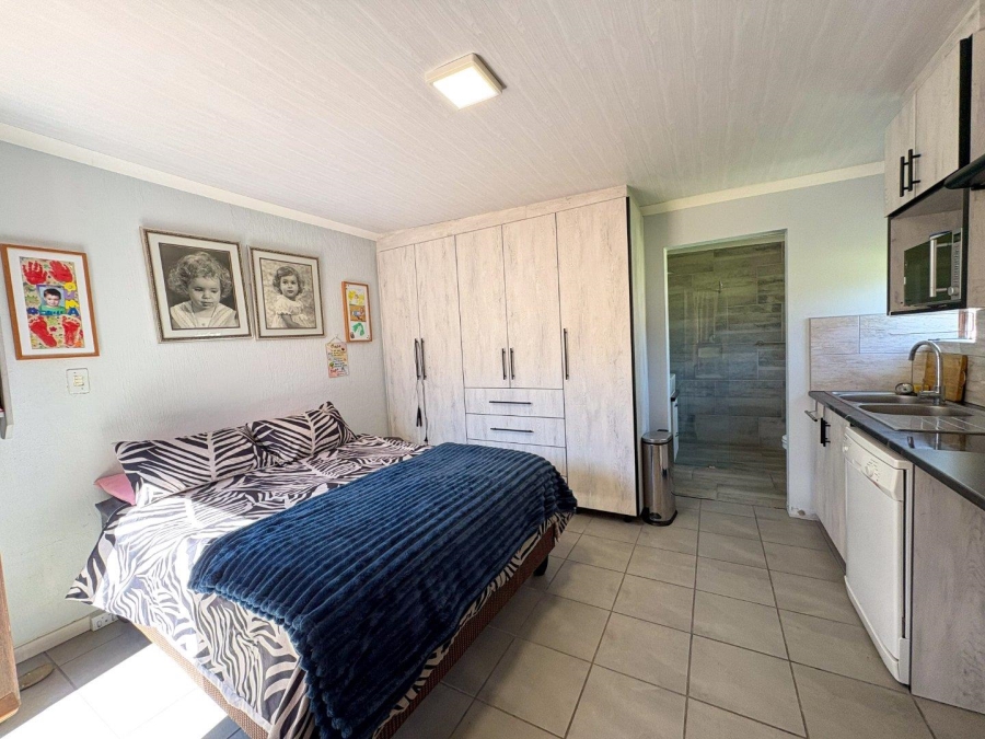 4 Bedroom Property for Sale in Stilbaai Wes Western Cape